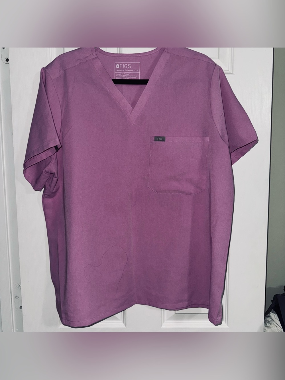 Women’s FIGS Scrub Top Pink Cloud XXL